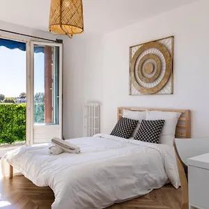 De Standing Proche Des Remparts Appartement